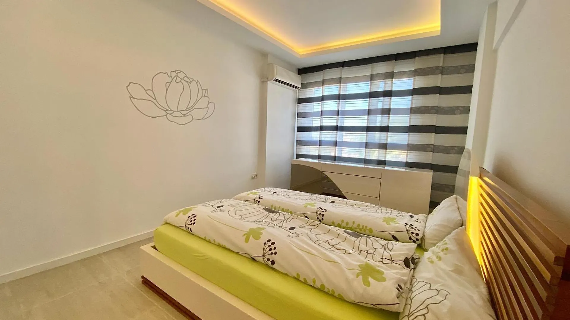 Old Town Famous Aparts Apartment Antalya